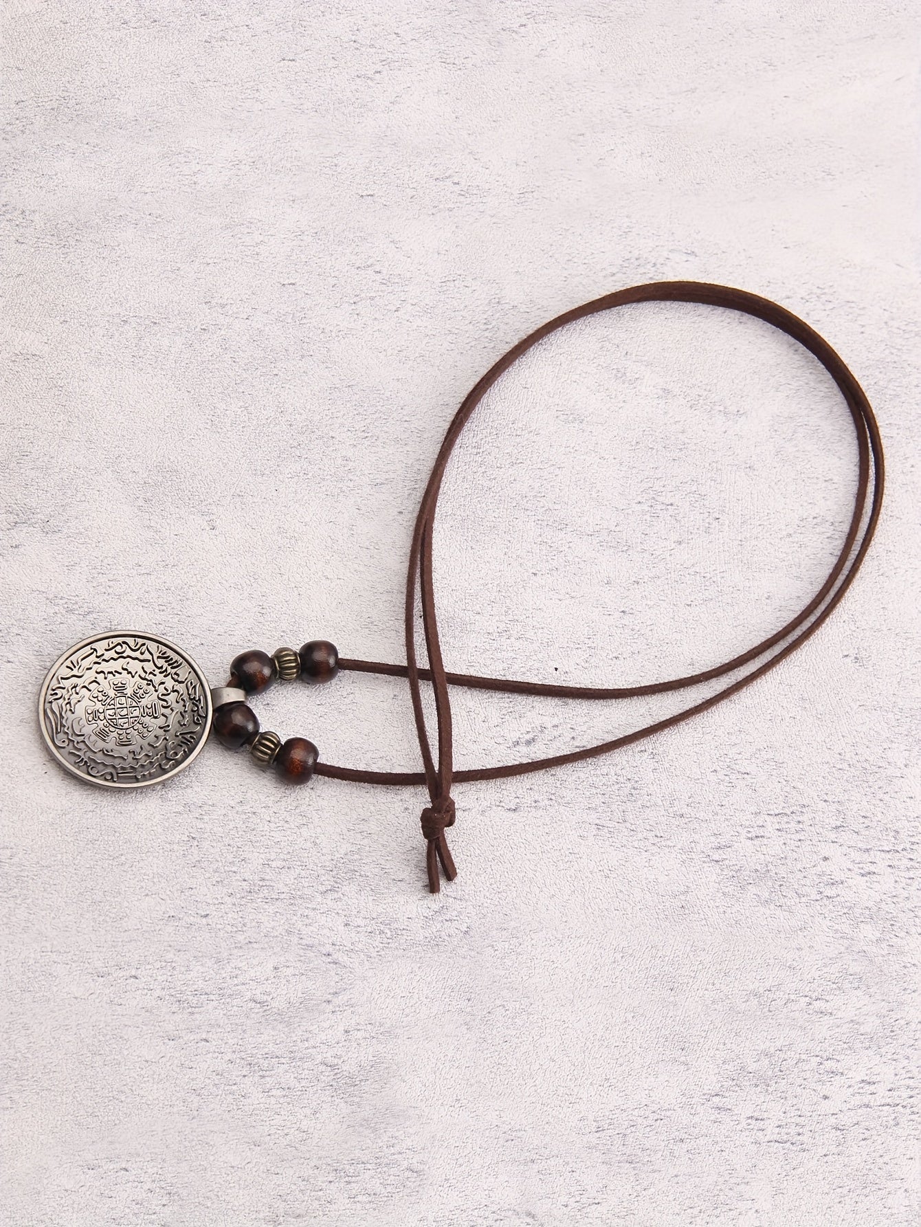 ZodiBoho TP — Collar Largo Bohemio Vintage con Cuentas de Madera y Dije Espiral Zodiacal