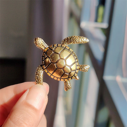 LuckyTurtle DT — Broche Artesanal de Tortuga en Cobre Puro (Decoración Versátil para Hogar, Oficina y Festividades)