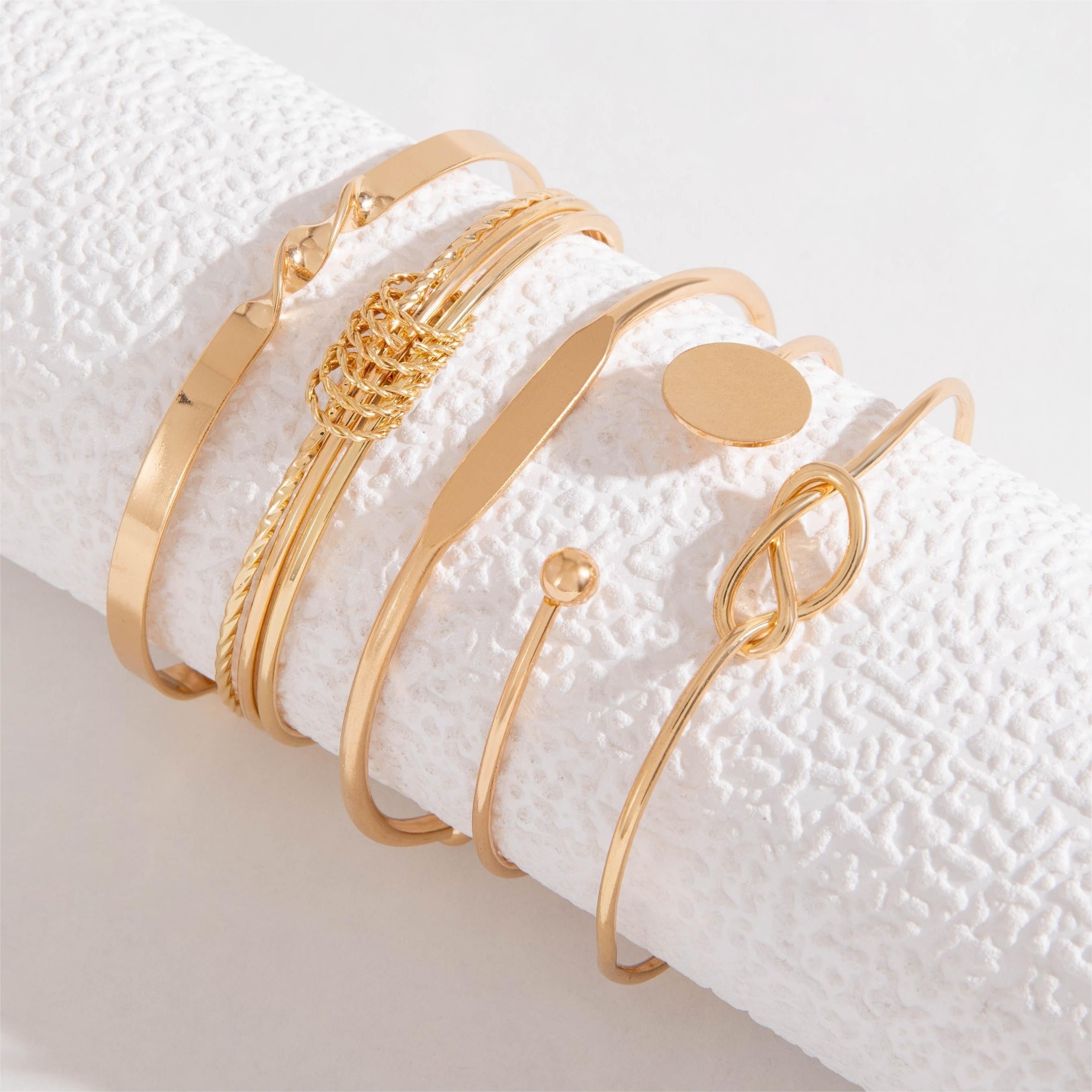 GeoCharm — Set de 5 Pulseras Vintage Minimalistas