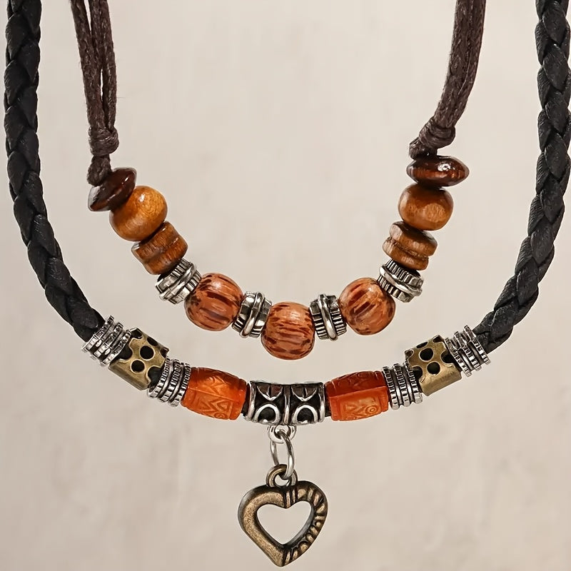 CorazónTrenzado — Collar Boho Vintage con Dije de Corazón y Cuentas de Madera (2025)