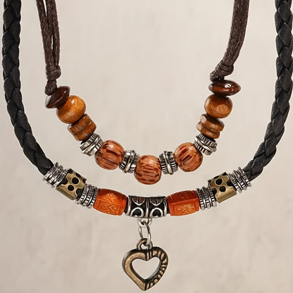 CorazónTrenzado — Collar Boho Vintage con Dije de Corazón y Cuentas de Madera (2025)