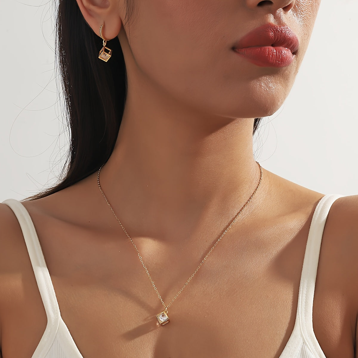1 Fashionable Stainless Steel Cubic Synthetic Zirconia Cube Earrings Necklace Suitable as a Gift for Girlfriends, Perfect for Women's Daily Gatherings and Parties
