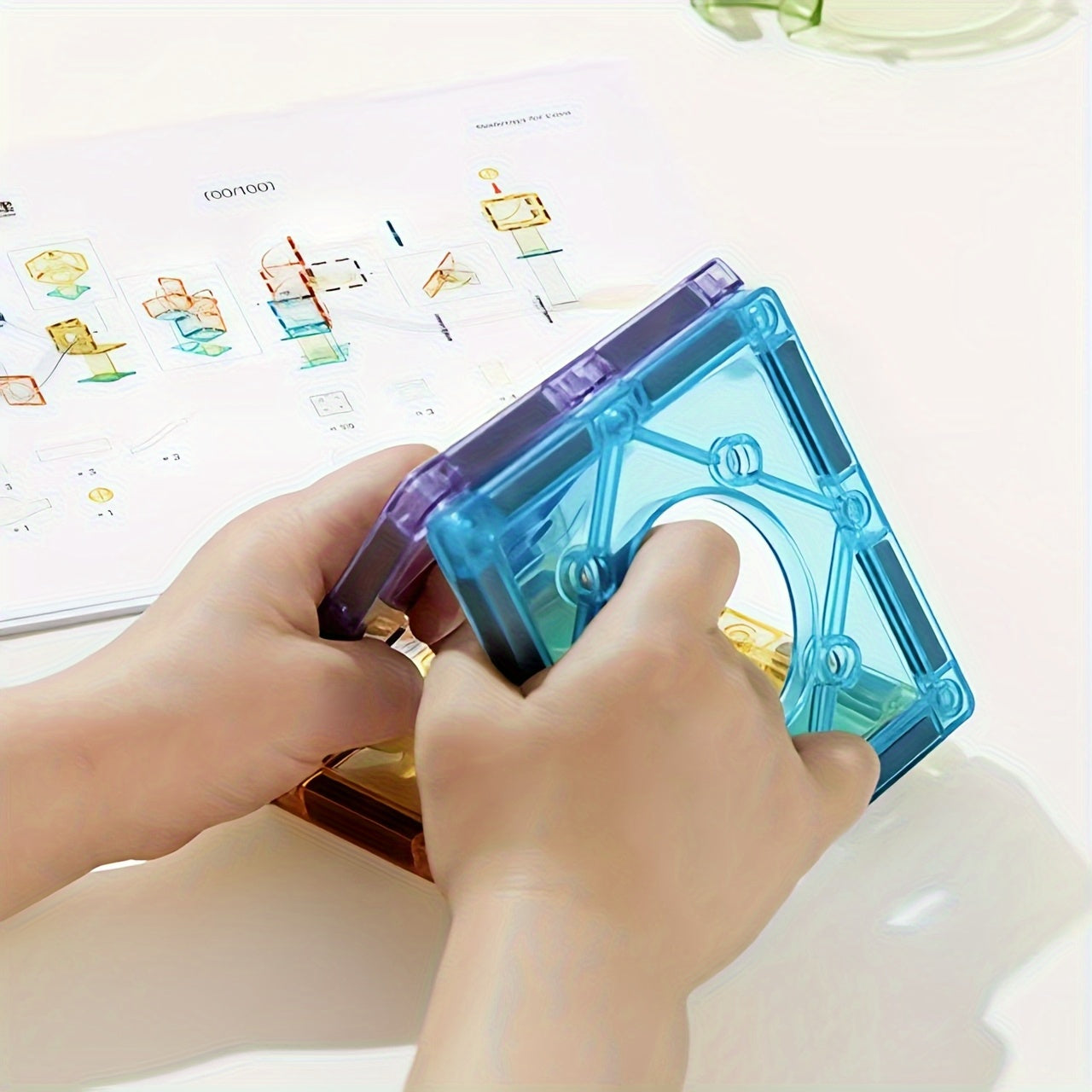 MagniTrack XK — Set de 73 Piezas de Construcción Magnética 3D (Colores Mixtos, Temática Geométrica y Arquitectónica)