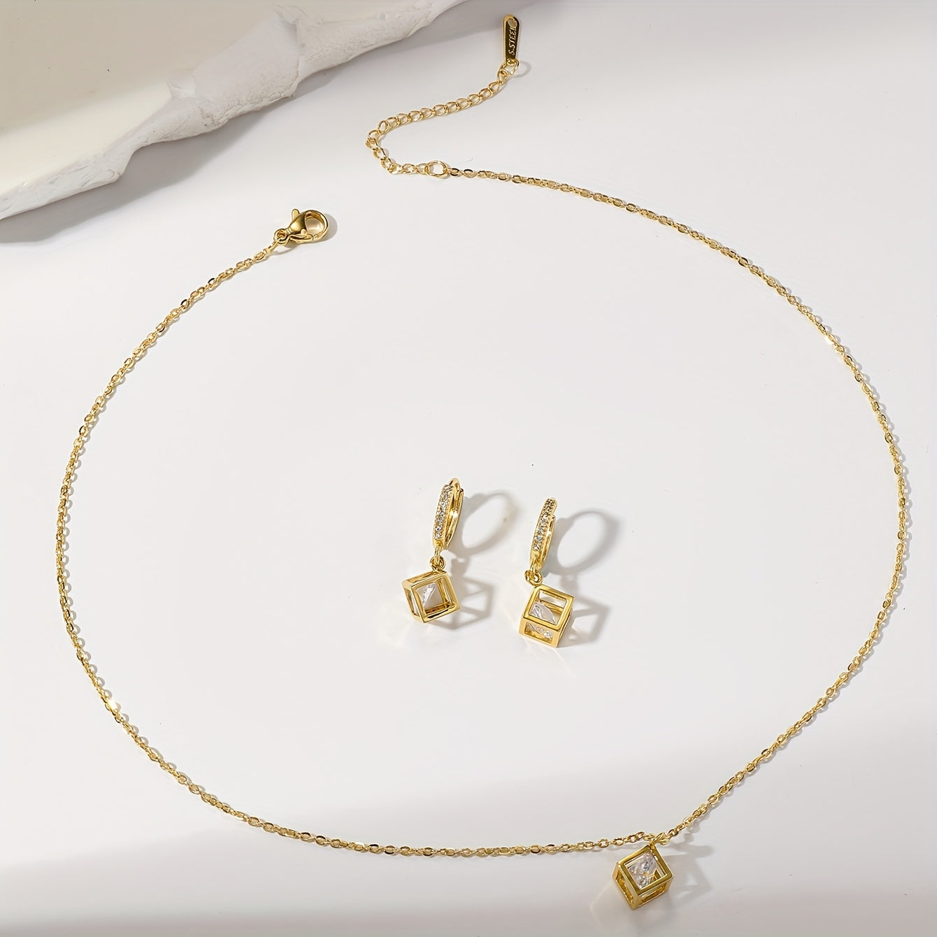 1 Fashionable Stainless Steel Cubic Synthetic Zirconia Cube Earrings Necklace Suitable as a Gift for Girlfriends, Perfect for Women's Daily Gatherings and Parties