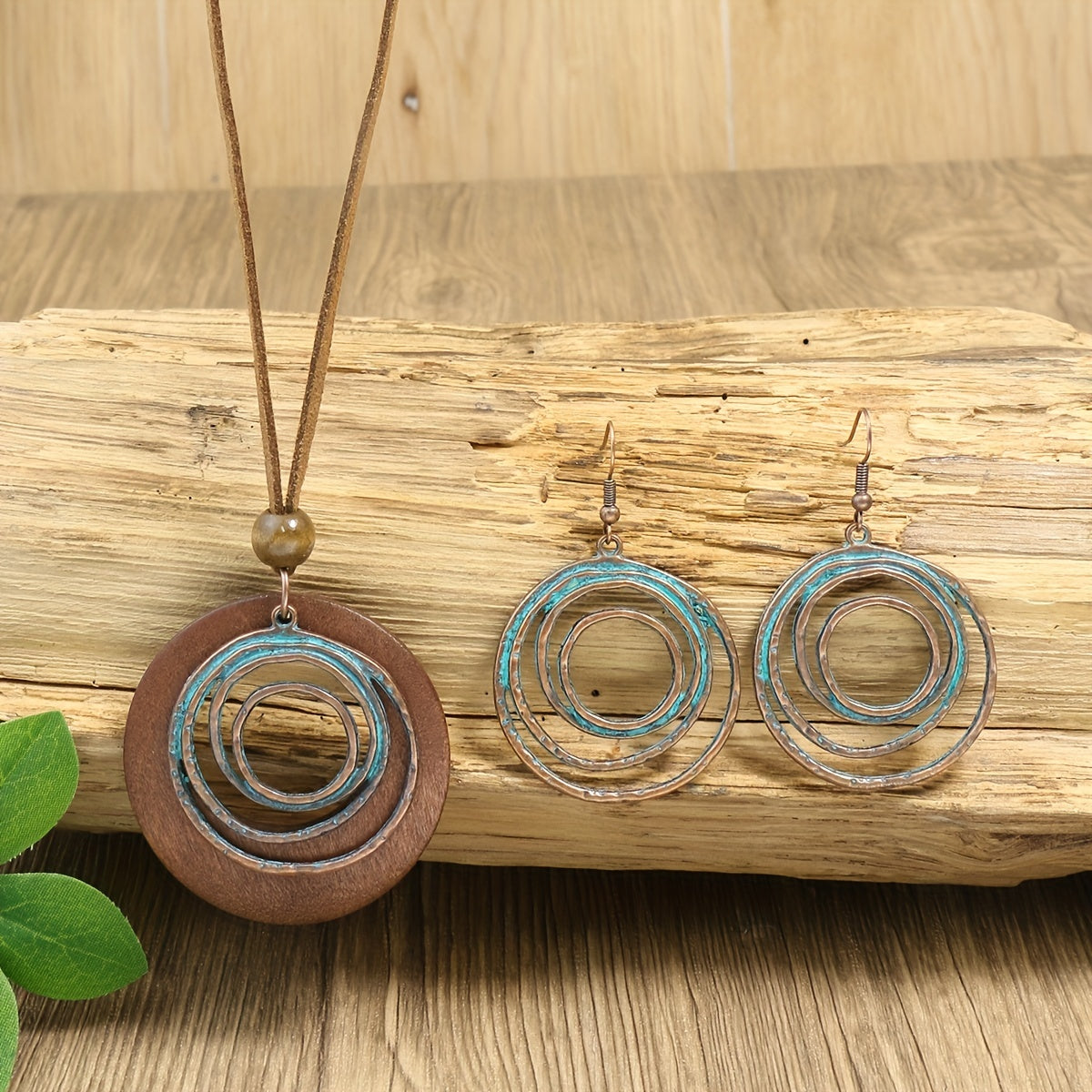 Tribal Essence — Set de Collar Doble y Aros Vintage (3 Piezas)