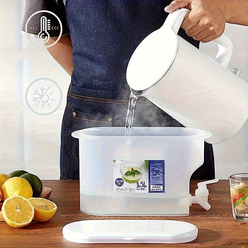 Large-volume ice drinks. A food-grade PET large-capacity refrigerator beverage bucket with a one-press-to-dispense feature. It has a convenient faucet design, allowing you to enjoy lemonade, fruit tea, and ice water. It is a
