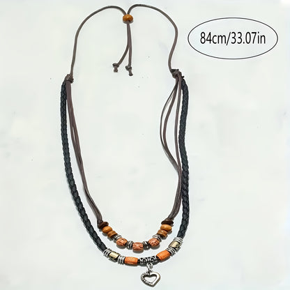 CorazónTrenzado — Collar Boho Vintage con Dije de Corazón y Cuentas de Madera (2025)
