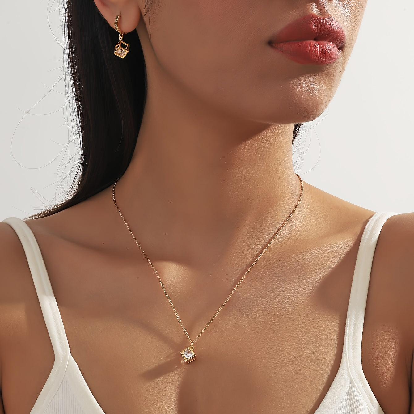 1 Fashionable Stainless Steel Cubic Synthetic Zirconia Cube Earrings Necklace Suitable as a Gift for Girlfriends, Perfect for Women's Daily Gatherings and Parties