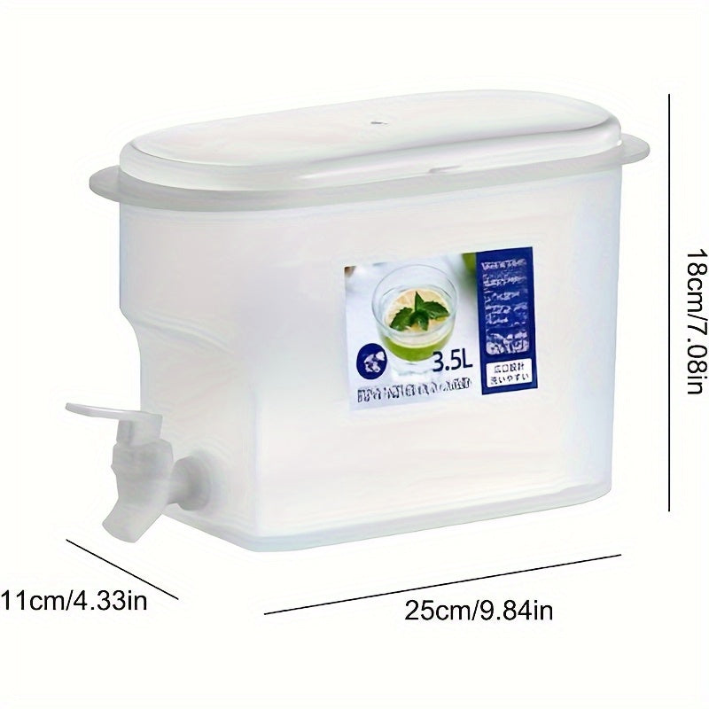 Large-volume ice drinks. A food-grade PET large-capacity refrigerator beverage bucket with a one-press-to-dispense feature. It has a convenient faucet design, allowing you to enjoy lemonade, fruit tea, and ice water. It is a