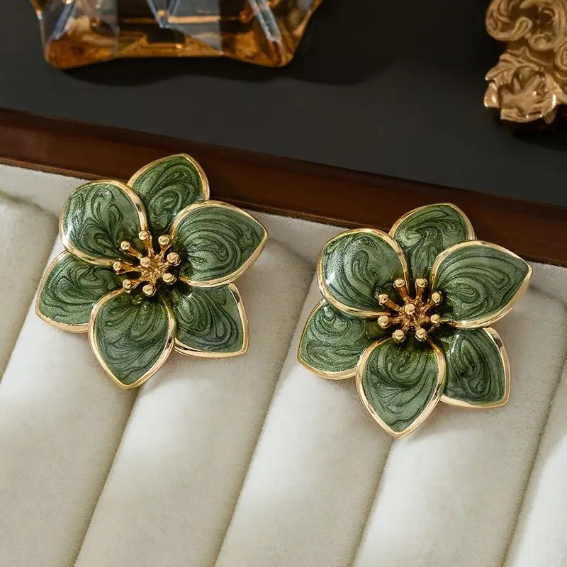 Pair of Elegant Green Floral Earrings for Women – Golden-Tone Flower Design with Intricate Vein Detail, Perfect for Casual Attire or Parties, Quirky Earrings, Novelty Earring